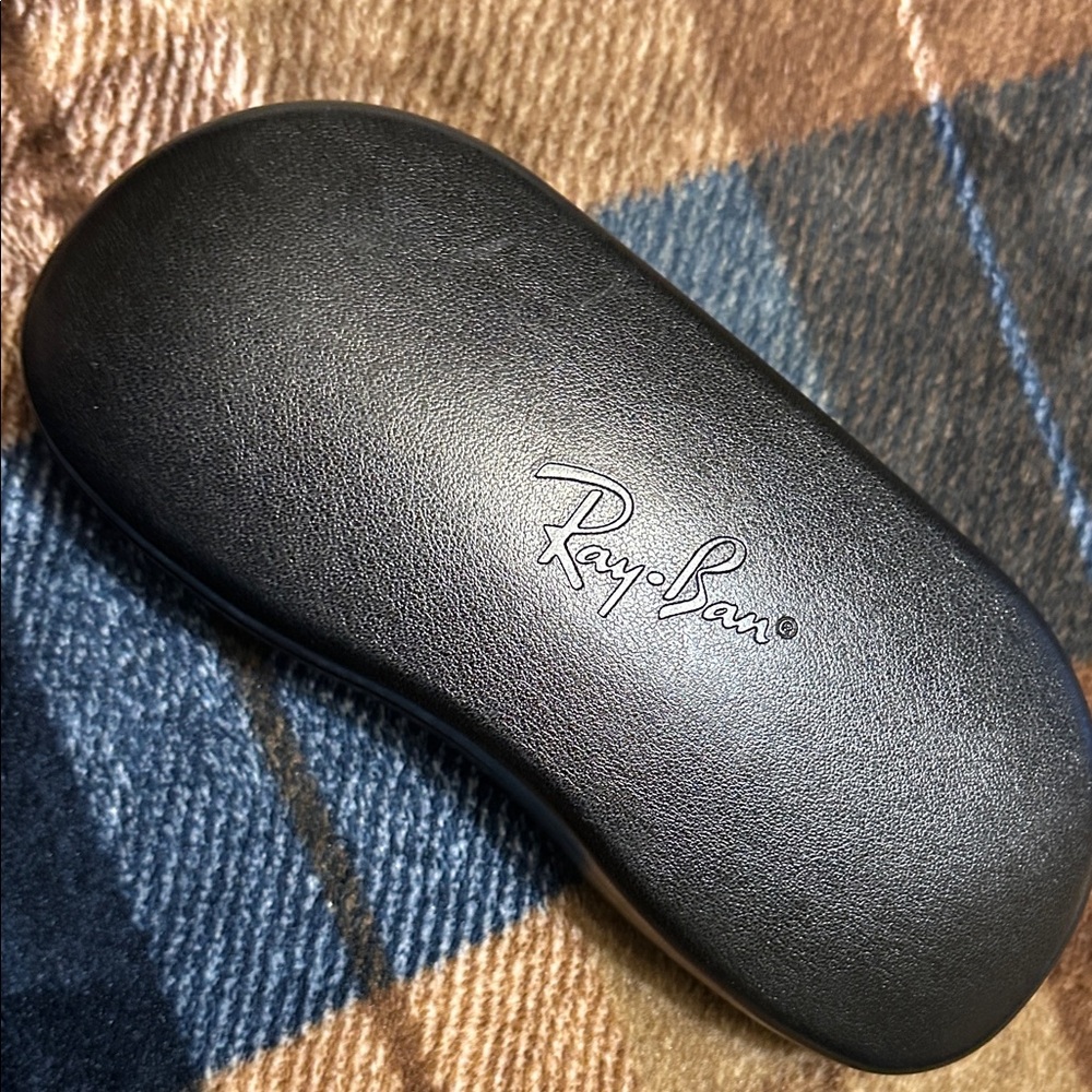 Ray-Ban Classic Black Glasses Case